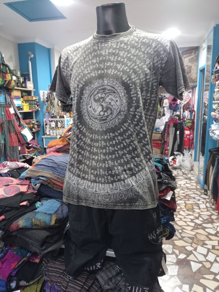 Camiseta ying yang color gris - Tienda de Ropa Hippie